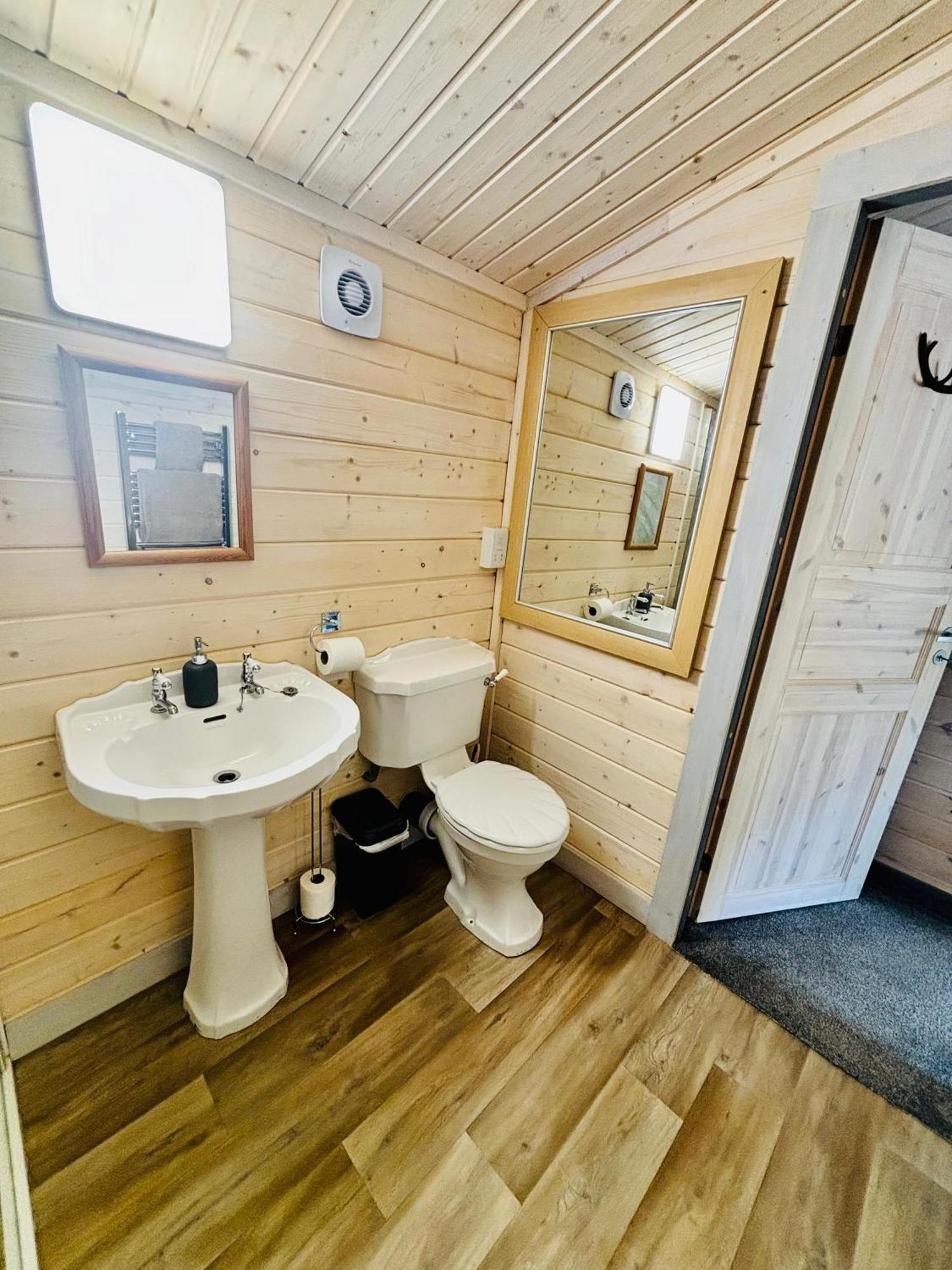 Hideaway Appartement Lytchett Matravers Buitenkant foto